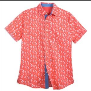 Disney Hawaiian 🌺 style button down shirt